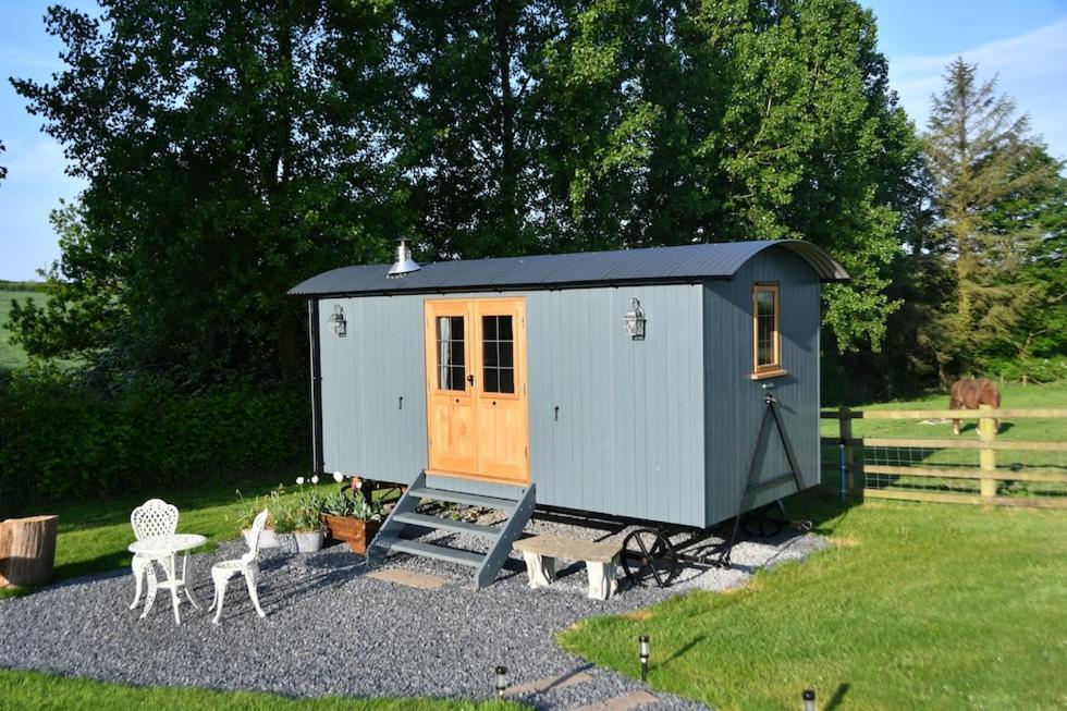 The Shepherds Hut Carmarthen Exterior foto